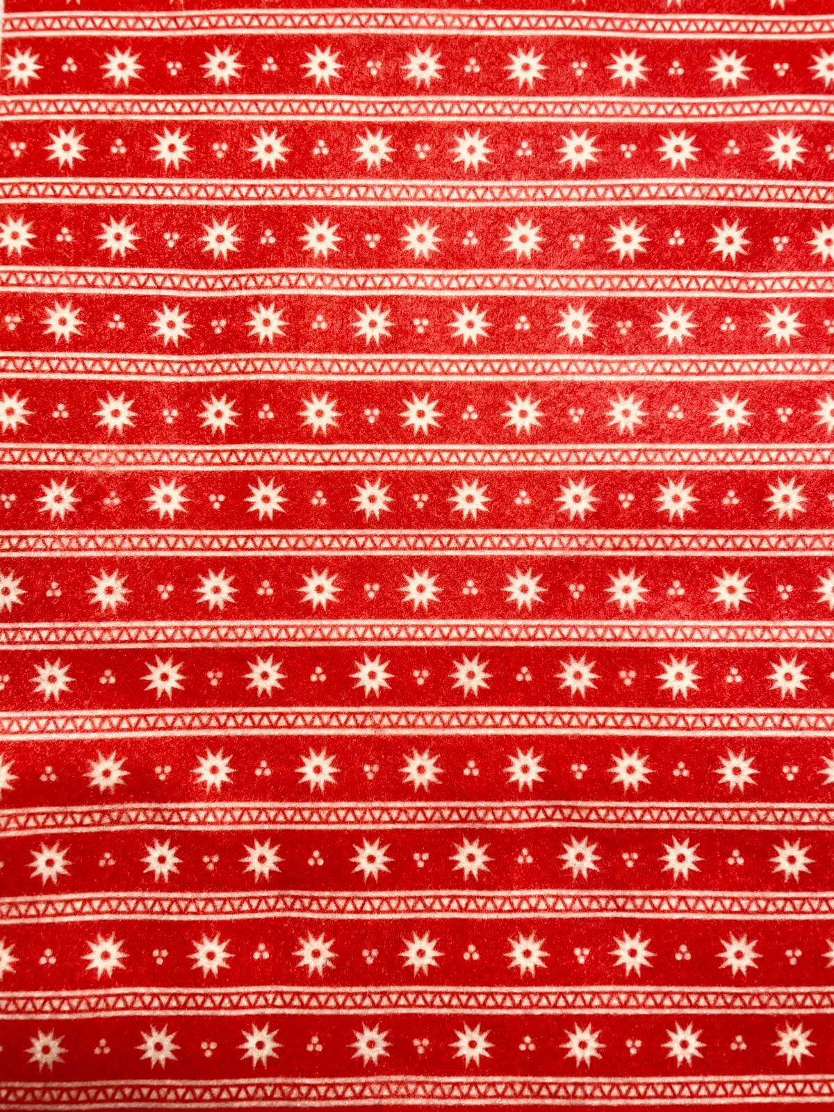 Pannolenci 50x40 cm Ricami e Neve Rosso